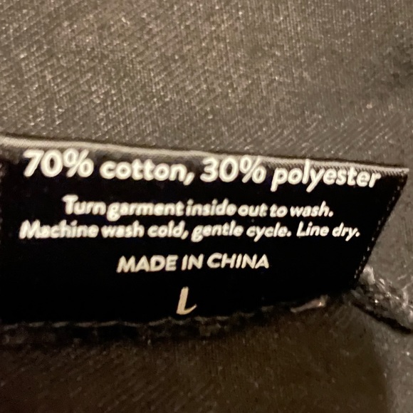 Denim jacket, sequins shoulders, front & back patch “It Works”! Worn once. - Picture 5 of 8